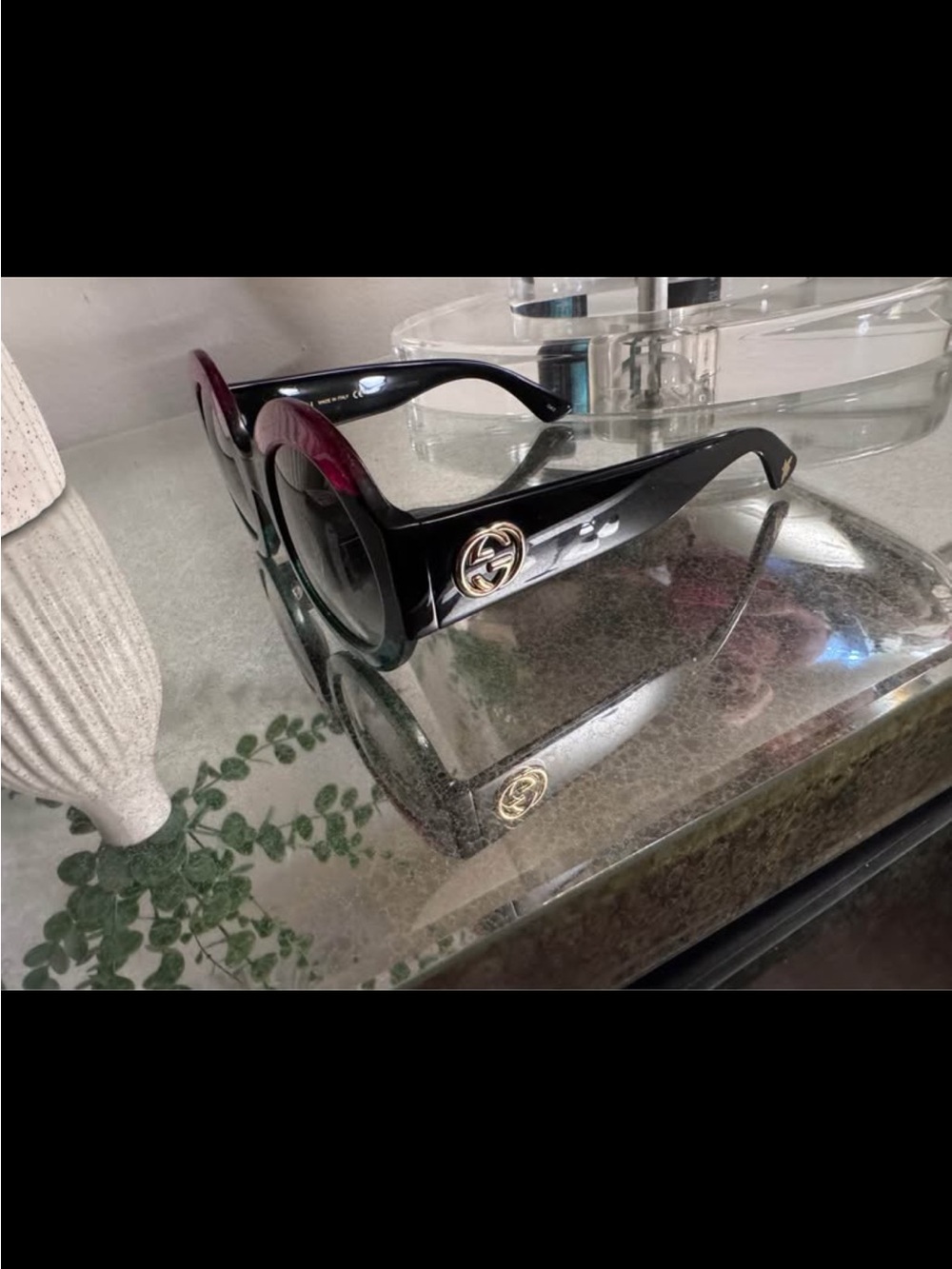 Authentic Gucci Round Glitter Frame Sunglasses in Red and Green - Picture 3 of 5